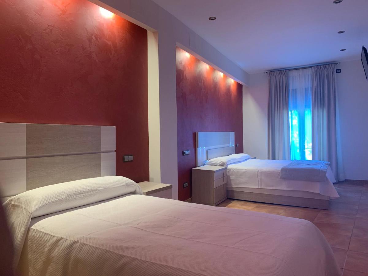 Hostal Poeta Machado Баеса Екстер'єр фото
