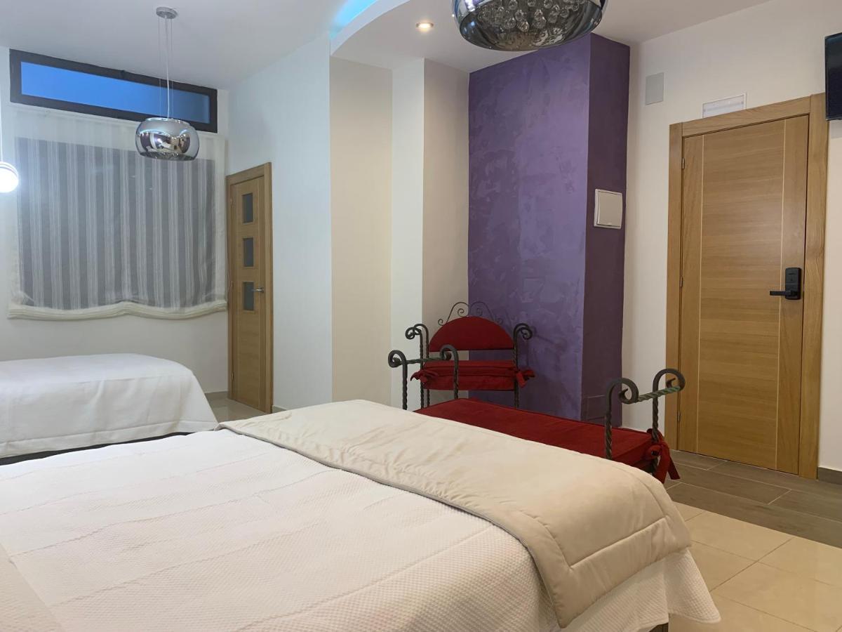 Hostal Poeta Machado Баеса Екстер'єр фото